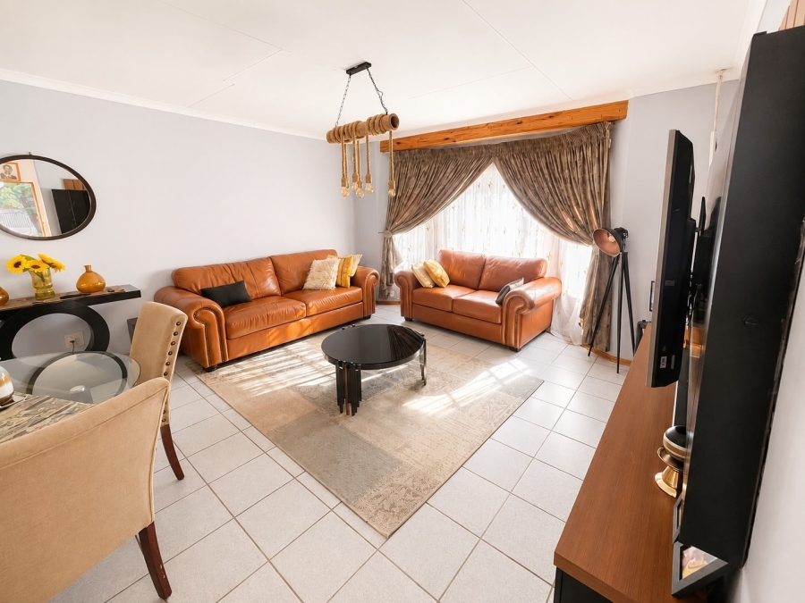 3 Bedroom Property for Sale in Geelhoutpark North West